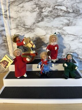 Byers Carolers Lot Of 6 Children 1992